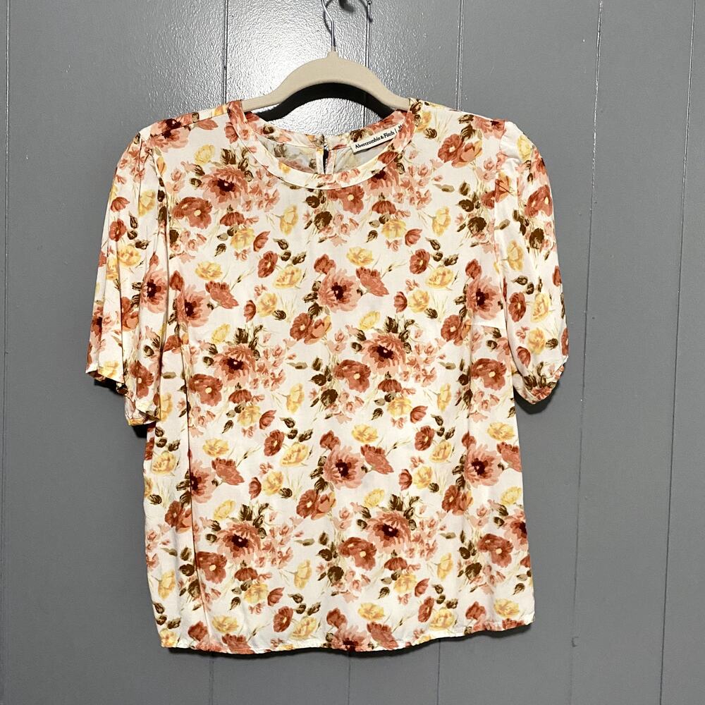 Abercrombie & Fitch Orange Floral Button Back Crewneck Short Sleeve Boxy Top M